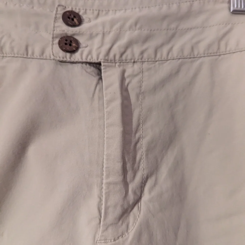 White Sierra 10 Bermuda Shorts Light Tan Women's Hiking Walking Outdoors